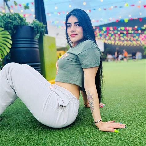 'Most beautiful cop in the world' 'honored' to fight crime | New York Post