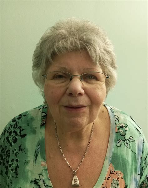 Gondola Kulturális Magazin - Gondola – ÍRNÉKÉN Szerkesztő: Szoó Virág