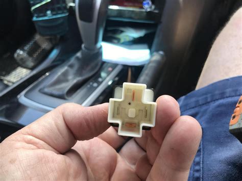 2005 Toyota Tarago Fuse Box Location | Psoriasisguru.com