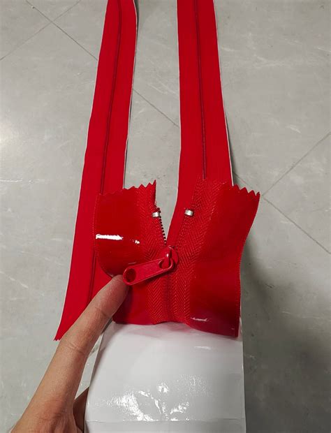 containment zipper  pk