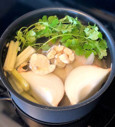 KHAO MAN GAI (THAI CHICKEN AND RICE) | Let's Cook Some Food