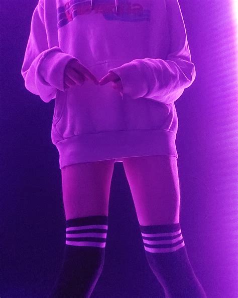 Moo on Twitter: "Do you want to headpat the femboy? https://t.co