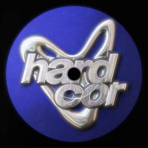 Anna Ralb explica como "Vivir la vida a todo corazón" en su nuevo LP