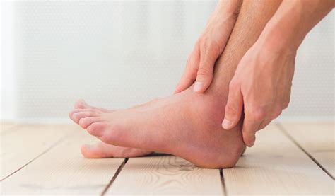 Pés E Mãos Inchadas O Que Pode Ser - Pés inchados: o que pode ser e como aliviar – Boletim Saúde