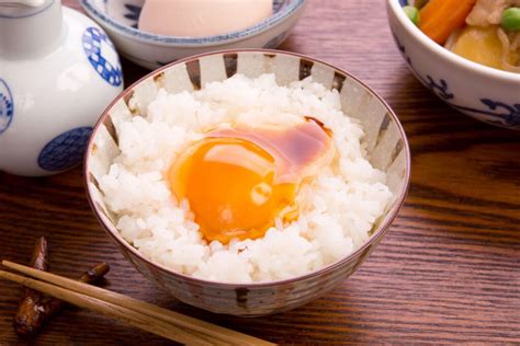 Tamago Kake Gohan (TKG): Japan's Simple Raw Egg Breakfast & How to Eat It