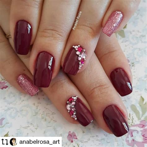 Modelos De Unha Cor Vinho - Unhas Vinho Decoradas: 22 Imagens para servir de inspiração!
