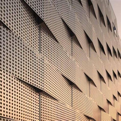 Bronze | Fachada de casas bonitas, Casas hechas con contenedores