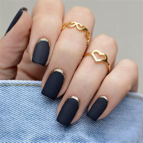 23+ Stunning Black Matte Nail Ideas (2024) - DrExplains
