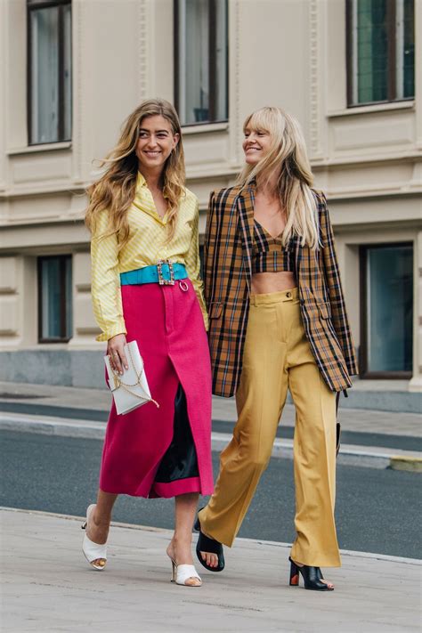 Influencers react to the effortless look of medium style cuts 5