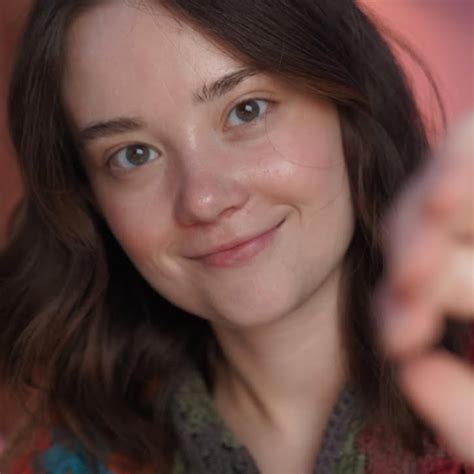 Madi ASMR - ASMR Tapping On Your Face Roleplay | iHeart