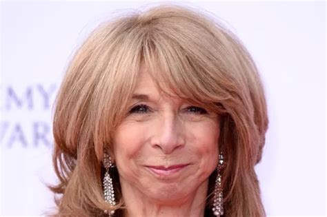 coronation street gail platts  bits  actress helen worth quits