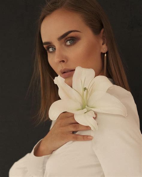 Anna - a model from London, United Kingdom