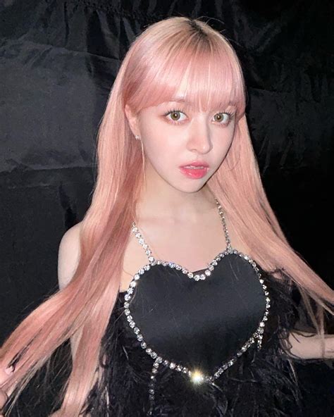 221218 NMIXX Instagram Update - Lily | kpopping