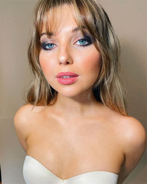 Sammi Hanratty 2022 Age