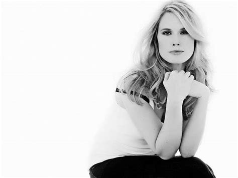stephanie stephanie march photo  fanpop