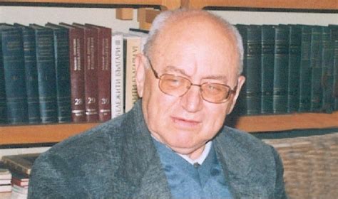ЛИТЕРАТУРНА ВЕЧЕР ЗА ПРОФ. Д-Р ИВАН САРАНДЕВ В ЯМБОЛ - Ирида Сливен