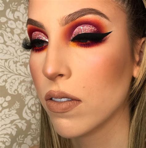 Maquiagem Para Interclasse Vermelha - #makeup | Maquiagem vermelha, Maquiagem, Maquilhagem para olhos