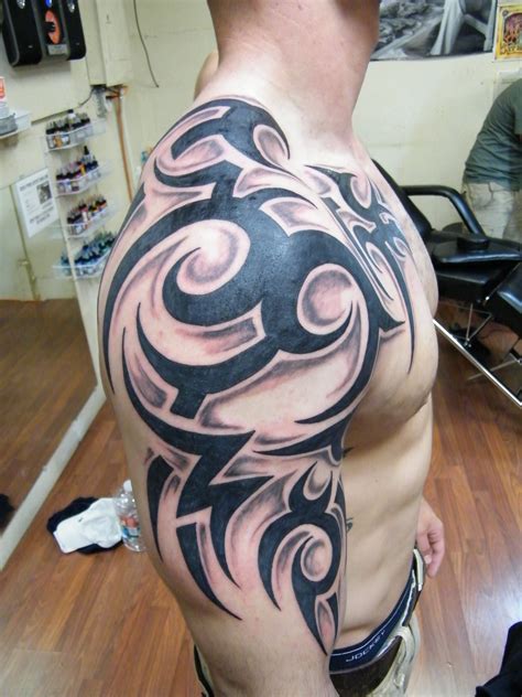 Tribal Back And Shoulder Tattoos For Men
