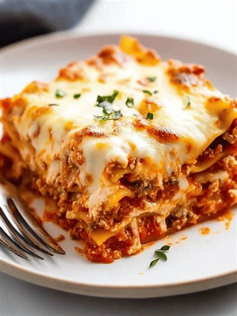 Irresistible Easy Lasagna: Homemade Comfort in Every Bite