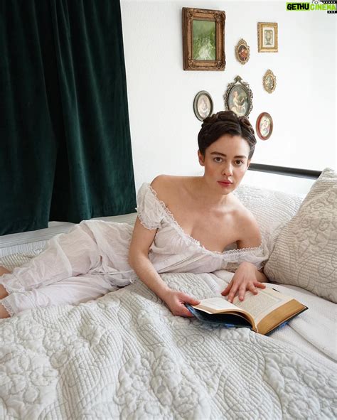 Actress Tiana Tuttle HD Instagram Photos and Wallpapers September 2022