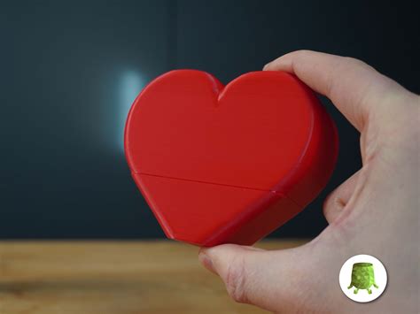 Free STL file Heart Hand Surprise Heart 💜・3D print design to download・Cults