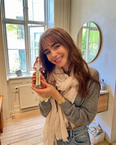 Lily Collins | Scrolller