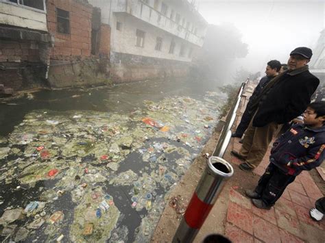 Pollution In China Is Out Of Control: 33 Shocking Photographs