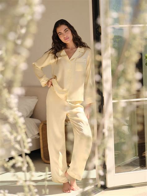 Inez Washable Silk Short PJ Set – Eberjey