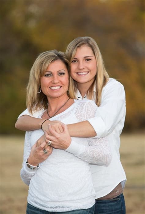 Mother/Daughter portraits | Mother daughter photography, Mother ...