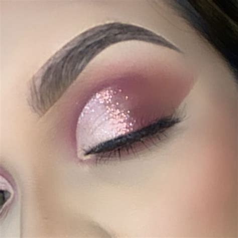 Pink glitter eyeshadow eyemakeup look | Glitter eyeshadow, Eyeshadow ...