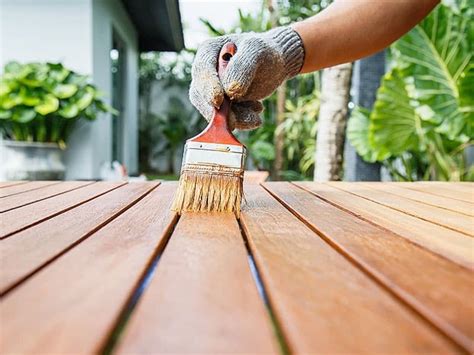 paint  deck  peeling paint