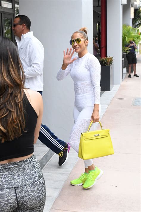 Jenifer Lopez - Hot Celebs Home