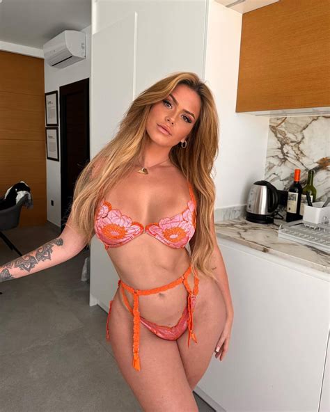 Arabella Mia OnlyFans Drama: What REALLY Happened? Image 7