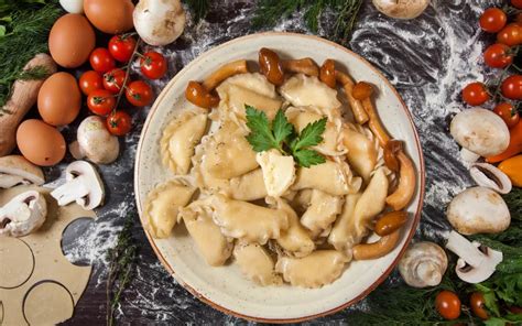 Вареники с картошкой и грибами – красиво, легко и вкусно (8 видео ...