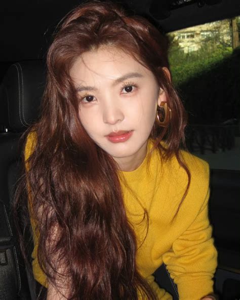 Chinese___stars | Zhang Ruonan || Paris Fashion Week ️😘