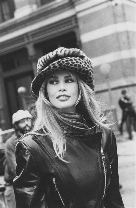 「Claudia Schiffer」の画像検索結果 | Claudia schiffer, Supermodels, Blonde bombshell