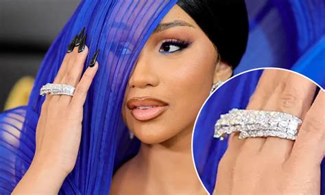 Cardi B’s Amazing Jewelry Collection | Icecartel