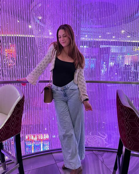 Flora 🪷 (@floratheyogi) • Instagram photos and videos