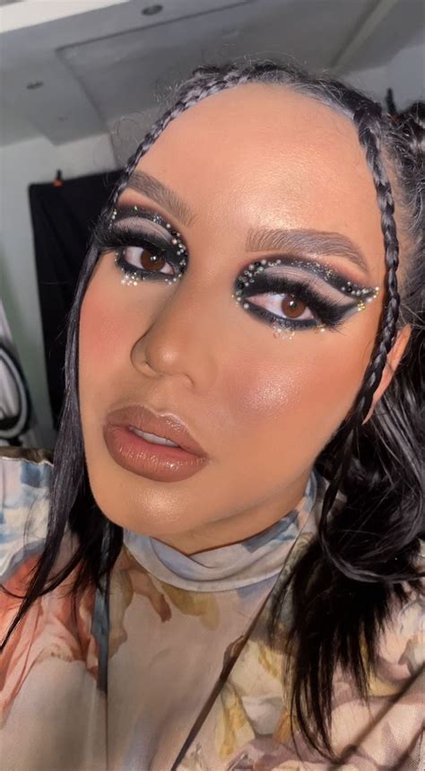 Makeup black