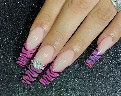 Zebra Zig Zag Nail Design Valentine Special 2023 | Zebra acrylic nails ...