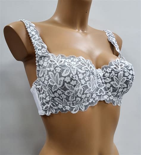 Бюстгальтер W.Triumph LINGERIE - купить с доставкой по выгодным ценам в ...