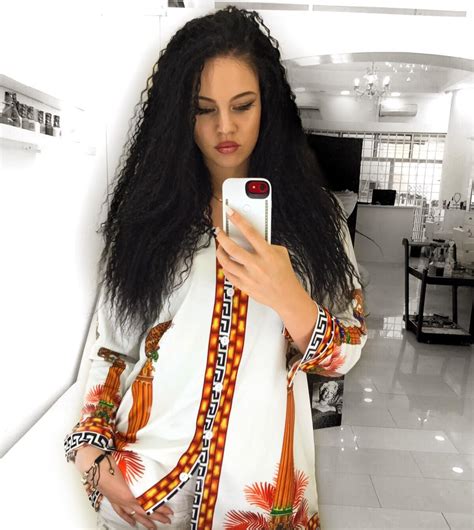 Sonia Ogbonna Shares Lovely New Photos, Says Own My Own Rules ...