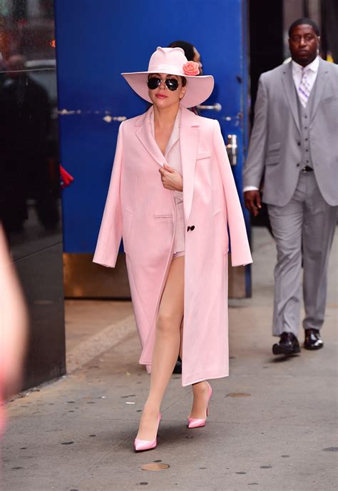 Great Outfits In Fashion History: Lady Gaga's Monochromatic 'Joanne ...