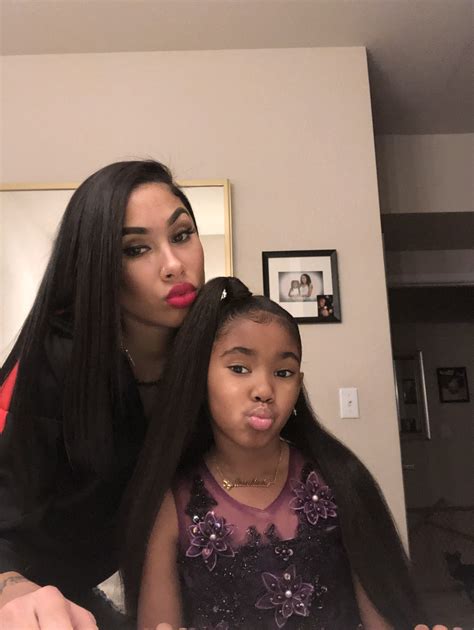 Mommy daughter Goals | Mother photos, Lady in red, Mommy daughter