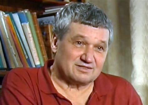 Умер сценарист Владимир Голованов