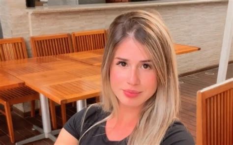 Aline Novak X Videos - GATA! Conheça Aline Novak, uma novinha gostosa e aventureira. VEJA ...