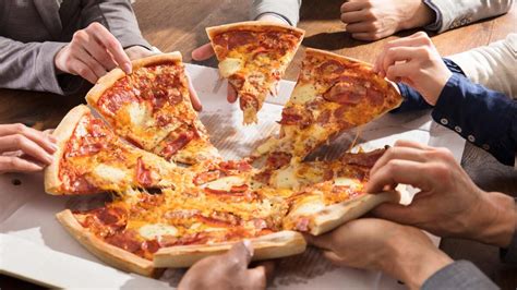 How to Skip the Office Pizza Party and Still Be a ‘Team Player ...