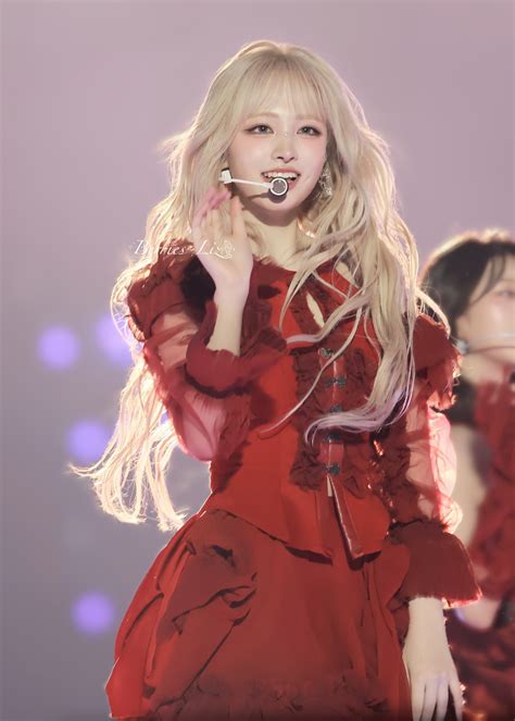 더쿠 - 알티 엄청타는중인 아이브 리즈 마마 무대사진