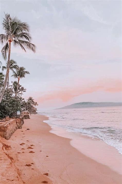 Download Beach Aesthetic Pictures | Wallpapers.com