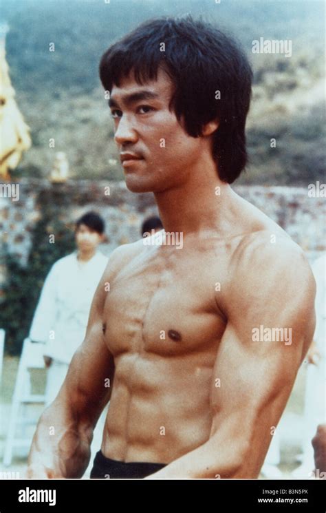 Bruce lee 1973 hi-res stock photography and images - Alamy